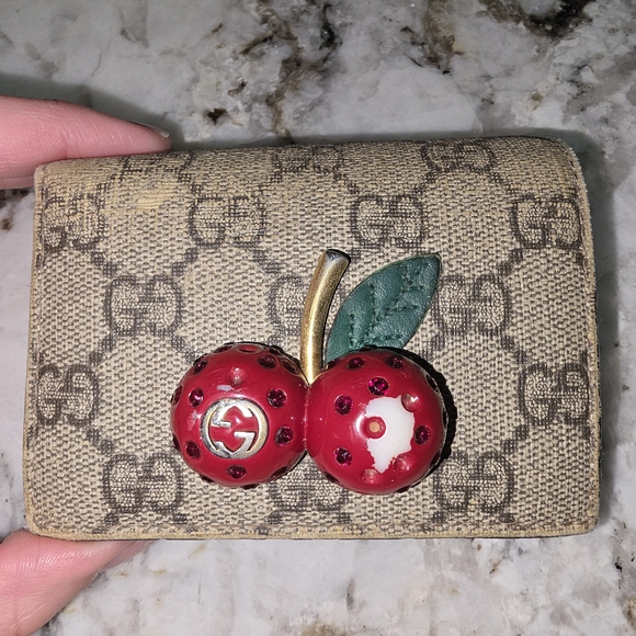 Gucci Beige Cherry Print Women's Wallet - Picture 12 of 12